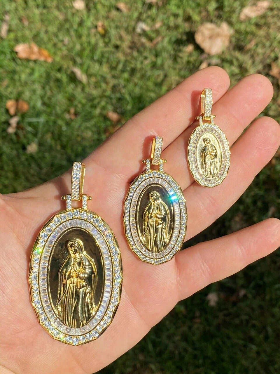 14k Gold Real 925 Sterling Silver Virgin Mary Necklace Pendant Iced Medallion 12 14k Gold Real 925 Sterling Silver Virgin Mary Necklace Pendant Iced Medallion - Image 10