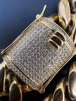18mm KILO Miami Cuban Chain Bracelet 14k Gold Plated Stainless MOISSANITE Clasp 16 18mm KILO Miami Cuban Chain Bracelet 14k Gold Plated Stainless MOISSANITE Clasp -Harlem Bling Shop harlembling 18mm kilo miami cuban chain bracelet 14k gold plated stainless moissanite clasp 90417.1667572855