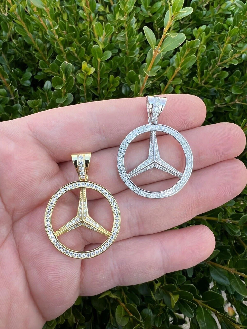 1ct MOISSANITE 925 Silver/Gold Plated Iced Mercedes Benz Logo Pendant Necklace 12 1ct MOISSANITE 925 Silver/Gold Plated Iced Mercedes Benz Logo Pendant Necklace - Image 10