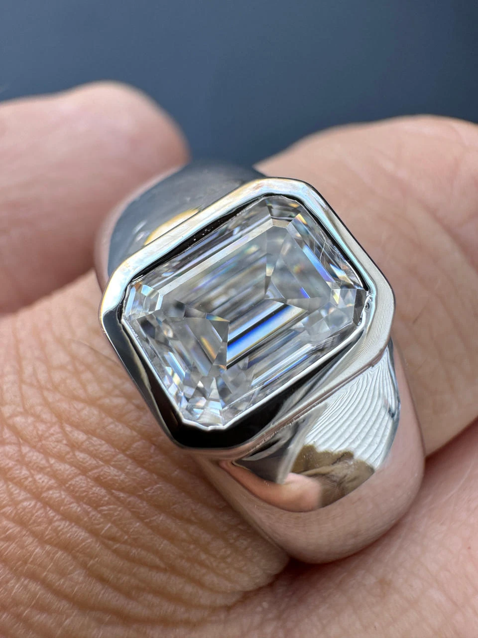 3ct MOISSANITE Emerald Cut Big Solitaire Men's Real Solid 925 Silver Ring Pinky 7 3ct MOISSANITE Emerald Cut Big Solitaire Men's Real Solid 925 Silver Ring Pinky - Image 5