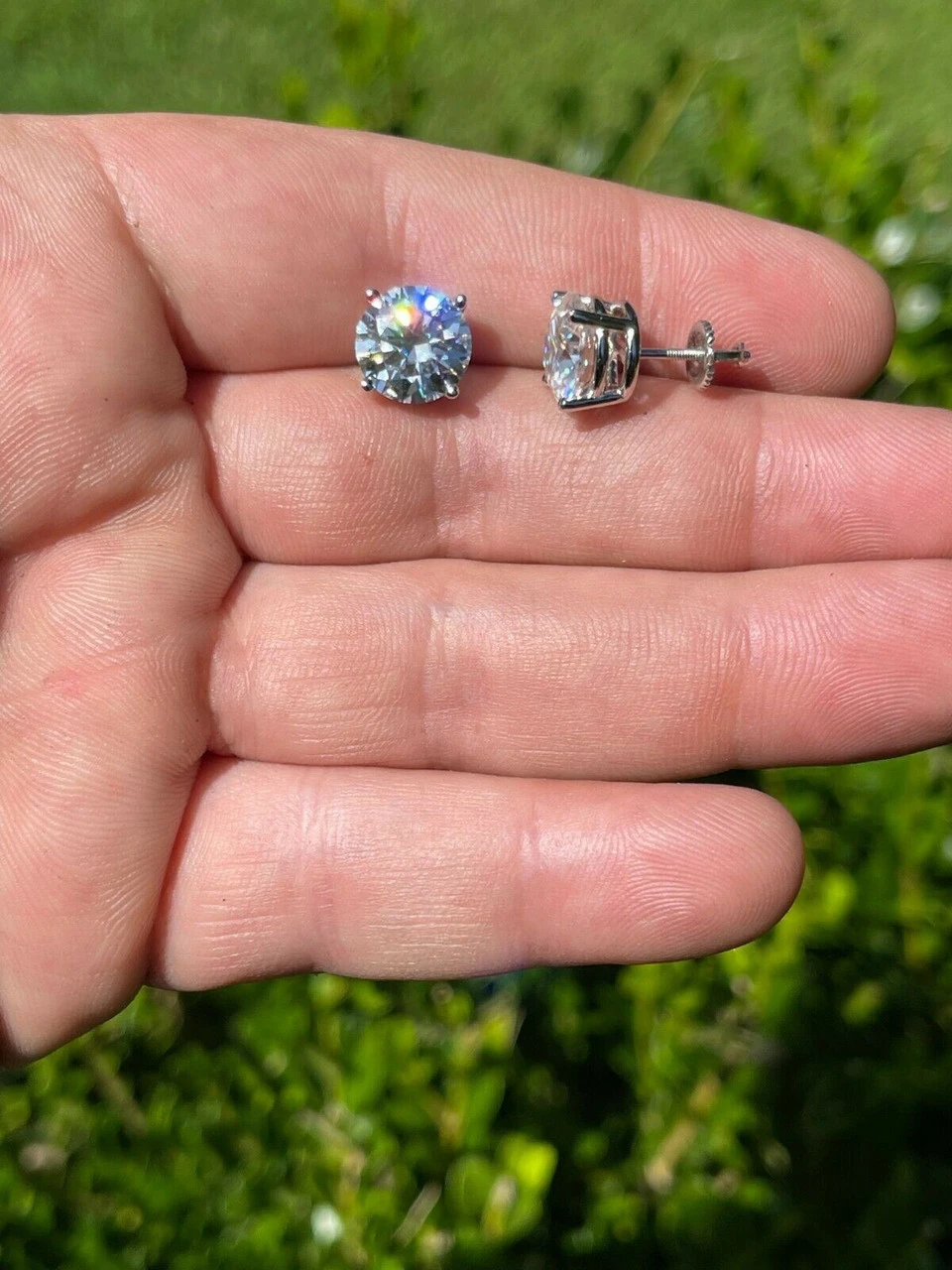 4ct TW Moissanite Screw Back Solitaire Stud Earrings - GRA Certified D VVS1 8mm 4 4ct TW Moissanite Screw Back Solitaire Stud Earrings - GRA Certified D VVS1 8mm - Image 2