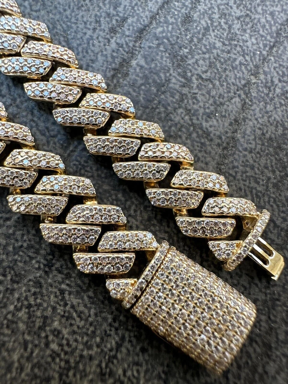 8mm Solid 14k Gold MOISSANITE Real Miami Cuban Link Prong Iced Hip Hop Bracelet 11 8mm Solid 14k Gold MOISSANITE Real Miami Cuban Link Prong Iced Hip Hop Bracelet - Image 9