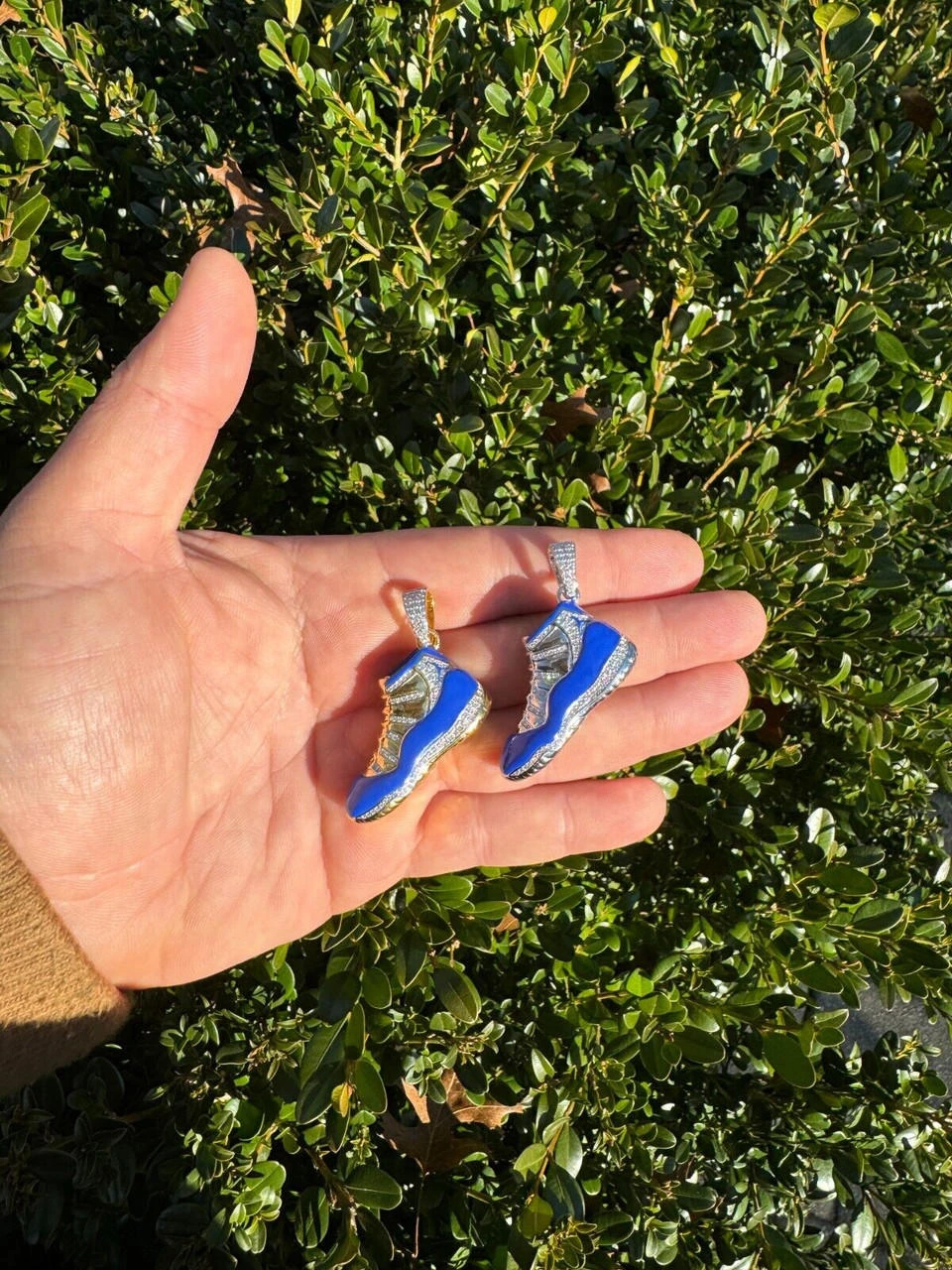 Air Jordan 45 Blue Nike Sneaker Pendant MOISSANITE Real 925 Silver Iced Hip Hop 14 Air Jordan 45 Blue Nike Sneaker Pendant MOISSANITE Real 925 Silver Iced Hip Hop - Image 12