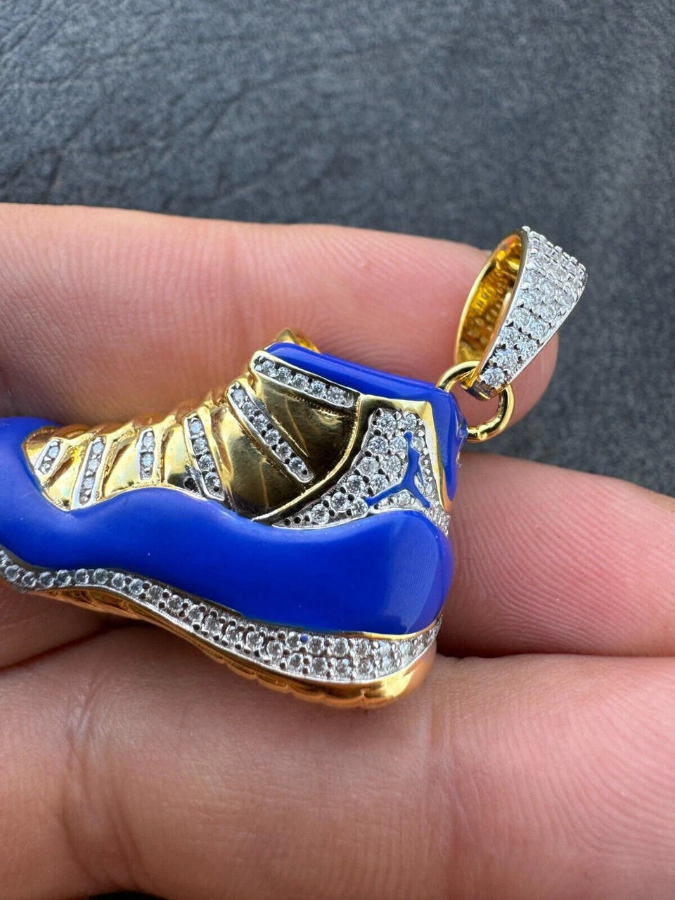 Air Jordan 45 Blue Nike Sneaker Pendant MOISSANITE Real 925 Silver Iced Hip Hop 6 Air Jordan 45 Blue Nike Sneaker Pendant MOISSANITE Real 925 Silver Iced Hip Hop - Image 4