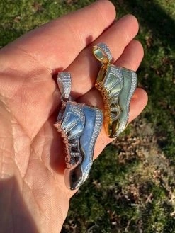 Air Jordan 45 Nike Sneaker Pendant MOISSANITE Real 925 Silver Gold Iced Hip Hop 32 Air Jordan 45 Nike Sneaker Pendant MOISSANITE Real 925 Silver Gold Iced Hip Hop -Harlem Bling Shop harlembling air jordan 45 nike sneaker pendant moissanite real 925 silver gold iced hip hop 25306.1704353387