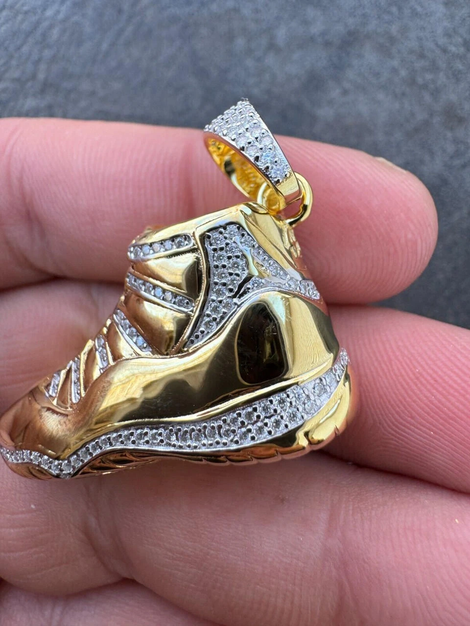Air Jordan 45 Nike Sneaker Pendant MOISSANITE Real 925 Silver Gold Iced Hip Hop 8 Air Jordan 45 Nike Sneaker Pendant MOISSANITE Real 925 Silver Gold Iced Hip Hop - Image 6