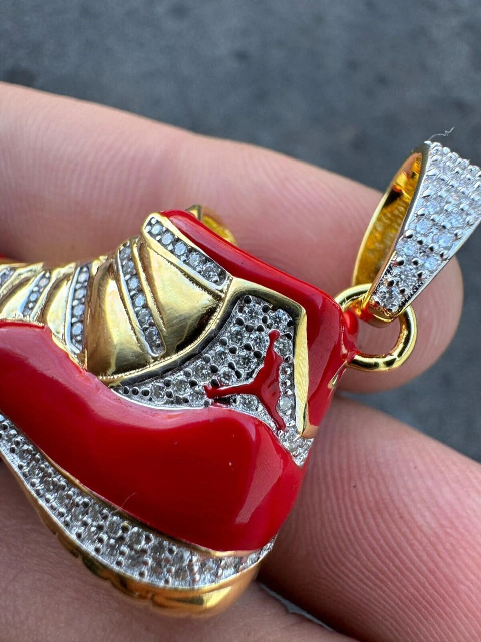 Air Jordan 45 Red Nike Sneaker Pendant MOISSANITE Real 925 Silver Iced Hip Hop 6 Air Jordan 45 Red Nike Sneaker Pendant MOISSANITE Real 925 Silver Iced Hip Hop - Image 4