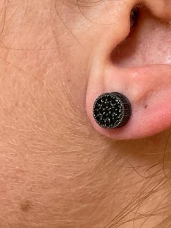 Black Moissanite 925 Silver Hip Hop Earrings Small Round Studs Pass Diamond Test 22 Black Moissanite 925 Silver Hip Hop Earrings Small Round Studs Pass Diamond Test -Harlem Bling Shop harlembling black moissanite 925 silver hip hop earrings small round studs pass diamond test 68773.1675187868