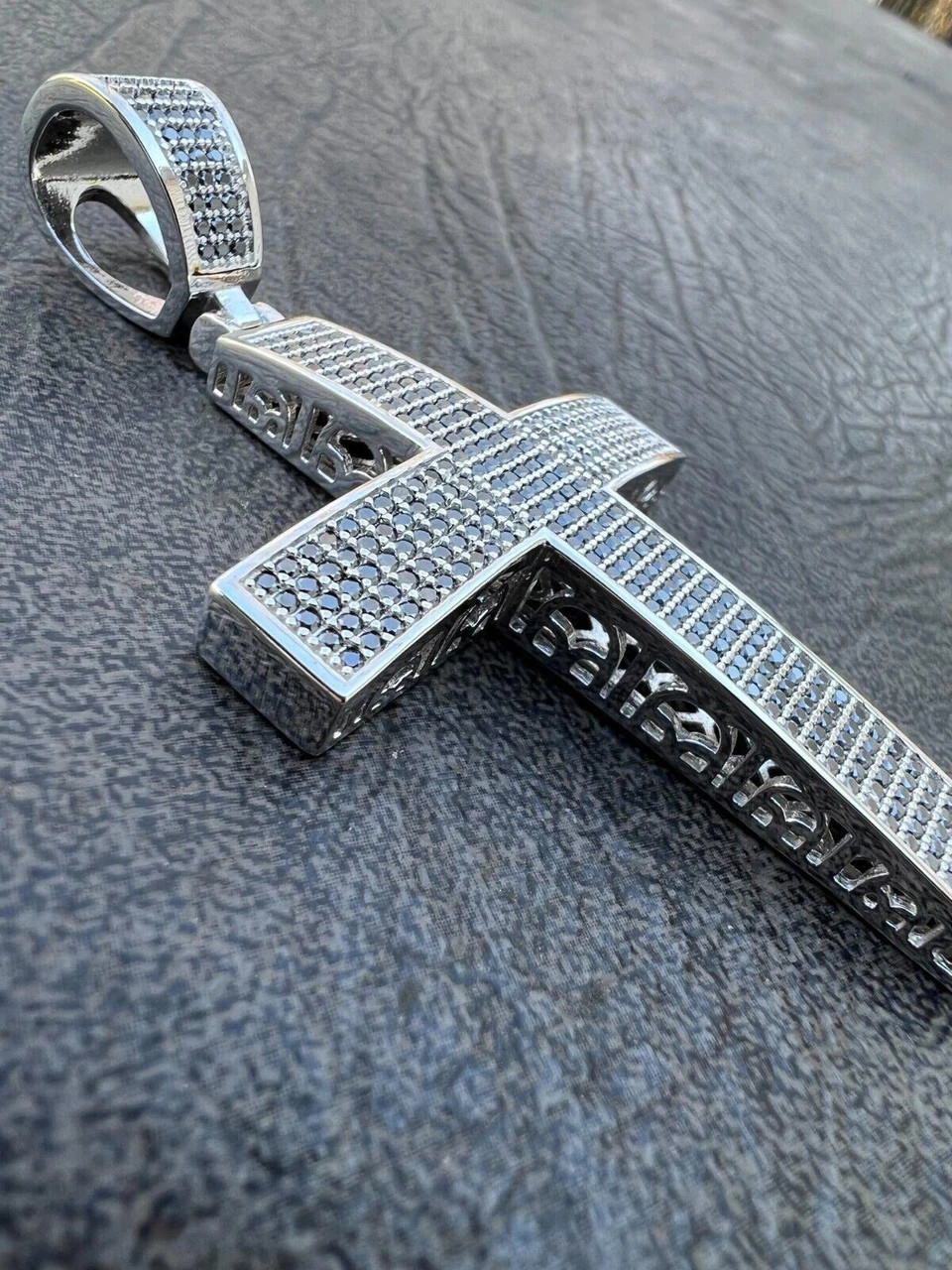 Black MOISSANITE 925 Silver Large Iced Cross Pendant 2.5CT Pass Diamond Tester 10 Black MOISSANITE 925 Silver Large Iced Cross Pendant 2.5CT Pass Diamond Tester - Image 8