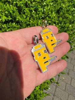 MOISSANITE Limited Edition - Cryptopunk NFT #4 Guy Smoking Blunt Iced Pendant Necklace Solid 925 Silver / 14k Gold 22 MOISSANITE Limited Edition - Cryptopunk NFT #4 Guy Smoking Blunt Iced Pendant Necklace Solid 925 Silver / 14k Gold -Harlem Bling Shop harlembling cryptopunk nft 4 guy smoking blunt iced pendant necklace solid 925 silver 14k gold 66457.1664299951