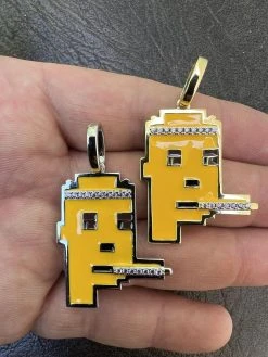 Cryptopunk NFT #4 Guy Smoking Blunt Iced Pendant Necklace Solid 925 Silver / 14k 17 Cryptopunk NFT #4 Guy Smoking Blunt Iced Pendant Necklace Solid 925 Silver / 14k -Harlem Bling Shop harlembling cryptopunk nft 4 guy smoking blunt iced pendant necklace solid 925 silver 14k 56622.1670082240