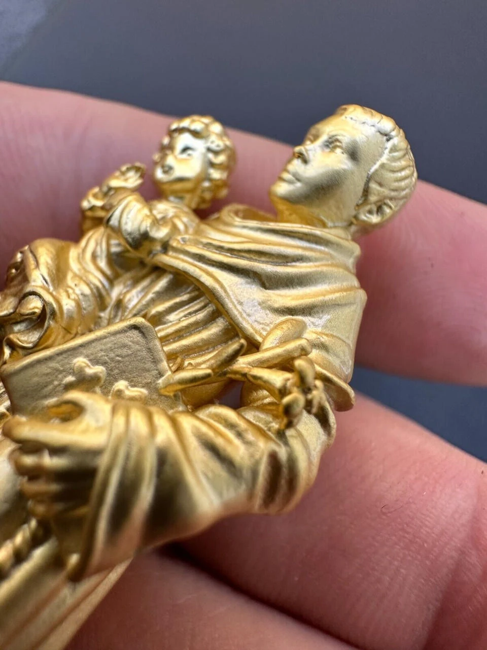 Heavy 3D St Joseph W Baby Jesus Real 925 Silver 14k Yellow Gold Pendant Necklace 14 Heavy 3D St Joseph W Baby Jesus Real 925 Silver 14k Yellow Gold Pendant Necklace - Image 12