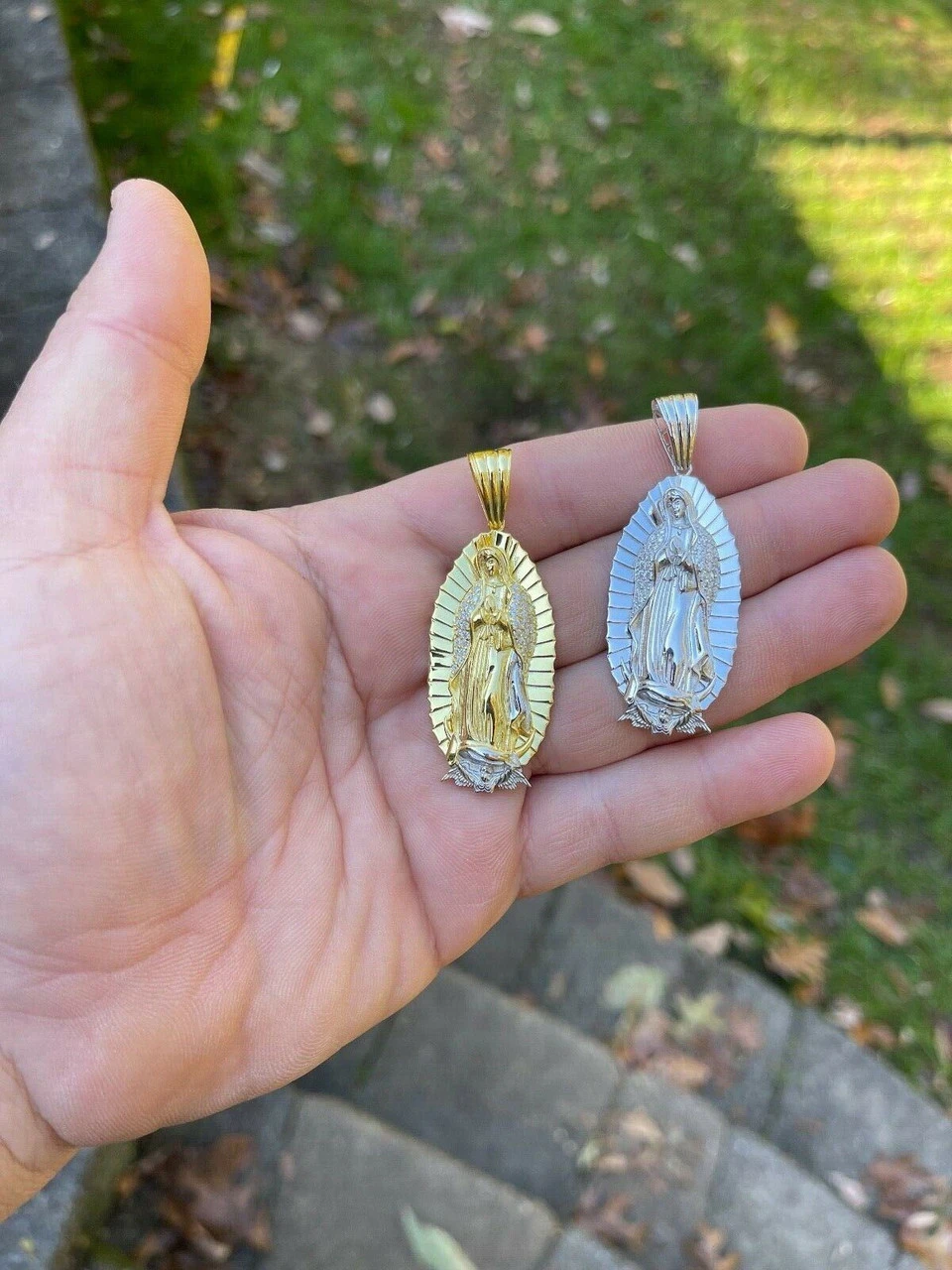Iced Hip Hop Virgin Mary Pendant 925 Silver / Gold MOISSANITE Pass Diamond Test 5 Iced Hip Hop Virgin Mary Pendant 925 Silver / Gold MOISSANITE Pass Diamond Test - Image 3