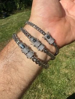 Iced MOISSANITE Clasp 925 Silver & Stainless Franco Bracelet 4-6mm Pass Tester ✅ 39 Iced MOISSANITE Clasp 925 Silver & Stainless Franco Bracelet 4-6mm Pass Tester ✅ -Harlem Bling Shop harlembling iced moissanite clasp 925 silver and stainless franco bracelet 4 6mm pass tester 72170.1690848994
