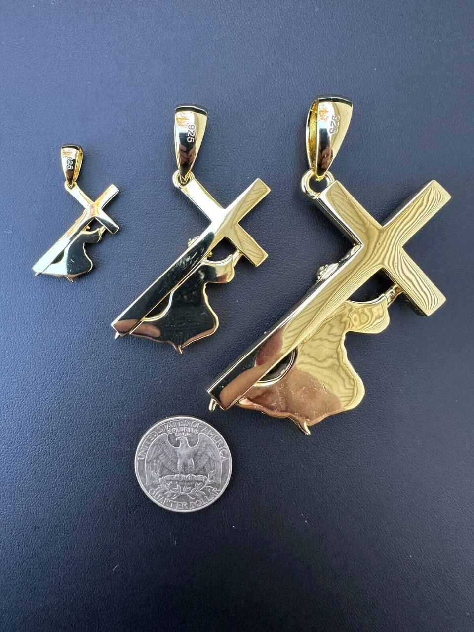 Jesus Carrying Cross Pendant Plain Necklace 14k Gold Vermeil 925 Silver - 3 Size 8 Jesus Carrying Cross Pendant Plain Necklace 14k Gold Vermeil 925 Silver - 3 Size - Image 6