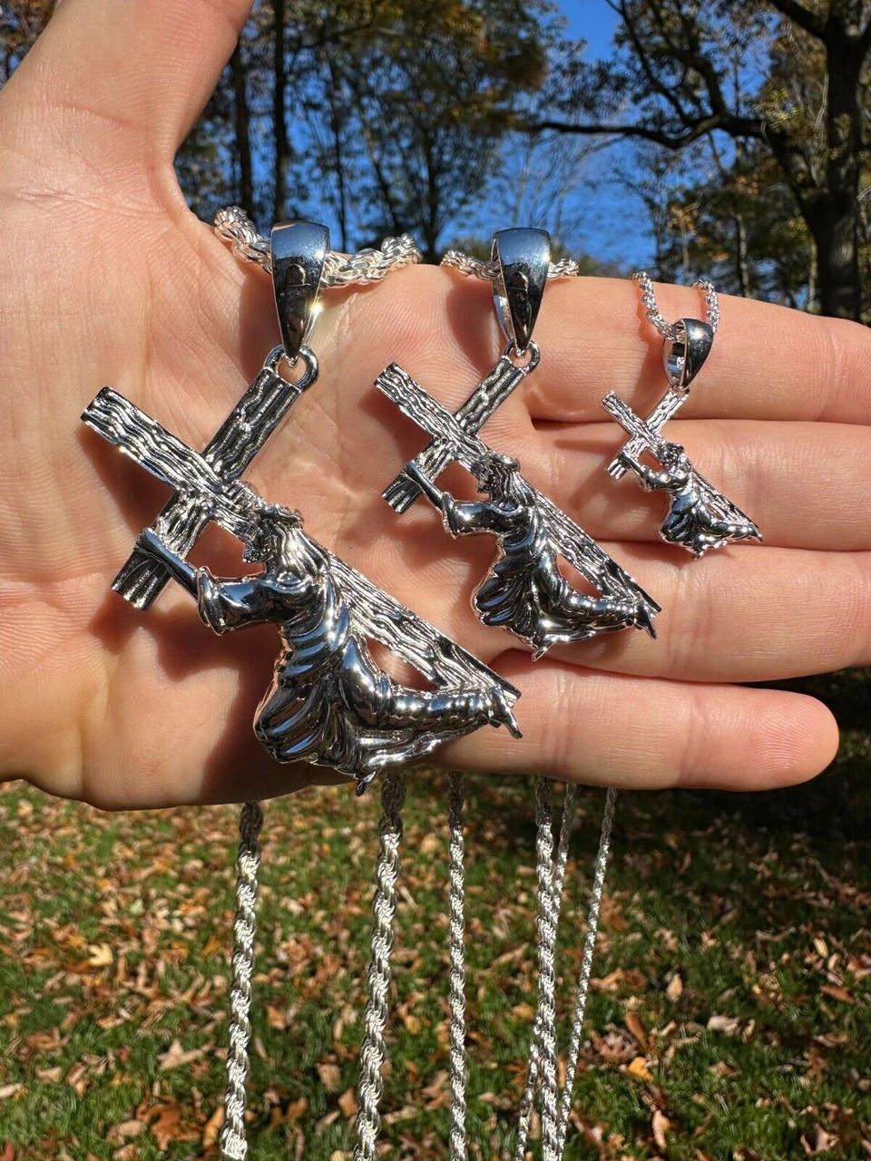 Jesus Carrying Cross Plain Crucifix Pendant Necklace 925 Sterling Silver 3 Sizes 5 Jesus Carrying Cross Plain Crucifix Pendant Necklace 925 Sterling Silver 3 Sizes - Image 3