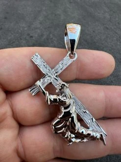 Jesus Carrying Cross Plain Crucifix Pendant Necklace 925 Sterling Silver 3 Sizes 28 Jesus Carrying Cross Plain Crucifix Pendant Necklace 925 Sterling Silver 3 Sizes -Harlem Bling Shop harlembling jesus carrying cross plain crucifix pendant necklace 925 sterling silver 3 sizes 83187.1699328784