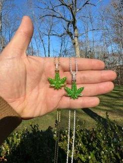 Marijuana Pendant Moissanite 925 Silver Marijuana Weed Leaf Pendant Necklace 33 Marijuana Pendant Moissanite 925 Silver Marijuana Weed Leaf Pendant Necklace -Harlem Bling Shop harlembling marijuana pendant moissanite 925 silver marijuana weed leaf pendant necklace 06024.1702443242