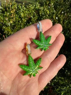 Marijuana Pendant Moissanite 925 Silver Marijuana Weed Leaf Pendant Necklace 28 Marijuana Pendant Moissanite 925 Silver Marijuana Weed Leaf Pendant Necklace -Harlem Bling Shop harlembling marijuana pendant moissanite 925 silver marijuana weed leaf pendant necklace 09493.1702443292