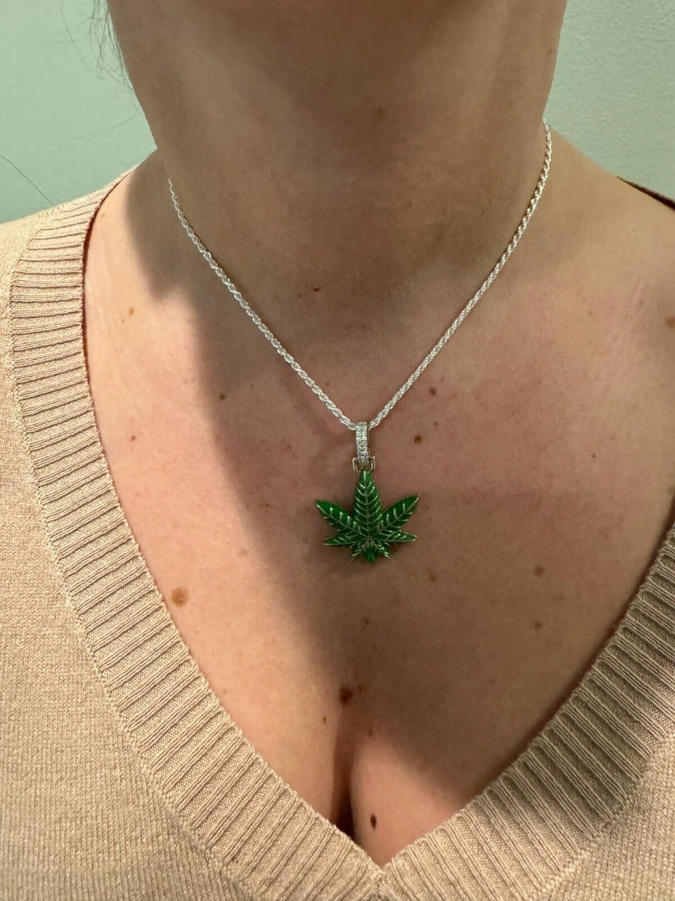 Marijuana Pendant Moissanite 925 Silver Marijuana Weed Leaf Pendant Necklace 11 Marijuana Pendant Moissanite 925 Silver Marijuana Weed Leaf Pendant Necklace - Image 9