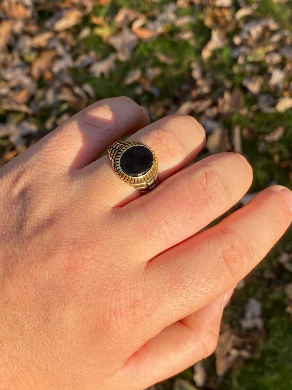 Mens 14k Gold Over Real Solid 925 Sterling Silver Black Onyx Round Signet Ring 4 Mens 14k Gold Over Real Solid 925 Sterling Silver Black Onyx Round Signet Ring - Image 2