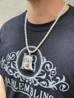 Men's Big 925 Silver Yellow Rose Gold Jesus Piece Iced Necklace Baguette Diamond 17 Men's Big 925 Silver Yellow Rose Gold Jesus Piece Iced Necklace Baguette Diamond -Harlem Bling Shop harlembling mens big 925 silver yellow rose gold jesus piece iced necklace baguette diamond 64895.1664390200