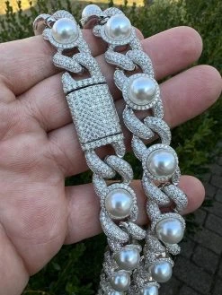 Mens Ladies Hip Hop Iced Moissanite Infinity Link 15mm Necklace W. Pearl 14-24" 29 Mens Ladies Hip Hop Iced Moissanite Infinity Link 15mm Necklace W. Pearl 14-24" -Harlem Bling Shop harlembling mens ladies hip hop iced moissanite infinity link 15mm necklace w pearl 14 24 36483.1672764894