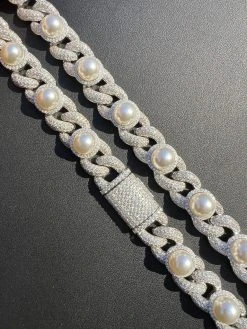 Mens Ladies Hip Hop Iced Moissanite Infinity Link 15mm Necklace W. Pearl 14-24" 25 Mens Ladies Hip Hop Iced Moissanite Infinity Link 15mm Necklace W. Pearl 14-24" -Harlem Bling Shop harlembling mens ladies hip hop iced moissanite infinity link 15mm necklace w pearl 14 24 83768.1672764902