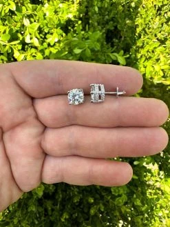 Moissanite 3D Iced Prong Solitaire Screwback Large Stud Earrings 925 Silver 8mm 34 Moissanite 3D Iced Prong Solitaire Screwback Large Stud Earrings 925 Silver 8mm -Harlem Bling Shop harlembling moissanite 3d iced prong solitaire screwback large stud earrings 925 silver 8mm 69989.1682454513