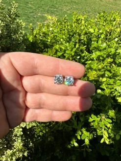 Moissanite 3D Iced Prong Solitaire Screwback Studs Earrings Real 925 Silver 32 Moissanite 3D Iced Prong Solitaire Screwback Studs Earrings Real 925 Silver -Harlem Bling Shop harlembling moissanite 3d iced prong solitaire screwback studs earrings real 925 silver 60436.1686867003