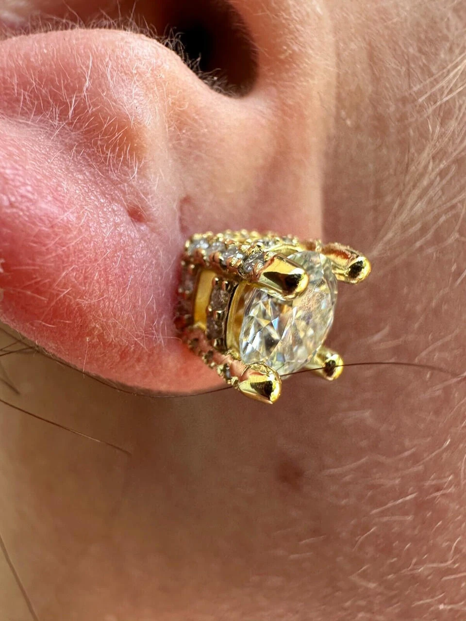 Moissanite 3D Iced Solitaire Screwback Stud Earrings Real 14k Gold Vermeil 925 Silver 21 Moissanite 3D Iced Solitaire Screwback Stud Earrings Real 14k Gold Vermeil 925 Silver - Image 19