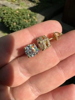Moissanite 3D Iced Solitaire Screwback Stud Earrings Real 14k Gold Vermeil 925 Silver 25 Moissanite 3D Iced Solitaire Screwback Stud Earrings Real 14k Gold Vermeil 925 Silver -Harlem Bling Shop harlembling moissanite 3d iced solitaire screwback stud earrings real 14k gold vermeil 925 silver 82913.1686867012