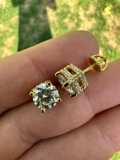 Moissanite 3D Iced Solitaire Screwback Stud Earrings Real 14k Gold Vermeil 925 Silver 35 Moissanite 3D Iced Solitaire Screwback Stud Earrings Real 14k Gold Vermeil 925 Silver -Harlem Bling Shop harlembling moissanite 3d iced solitaire screwback stud earrings real 14k gold vermeil 925 silver 87960.1686866993