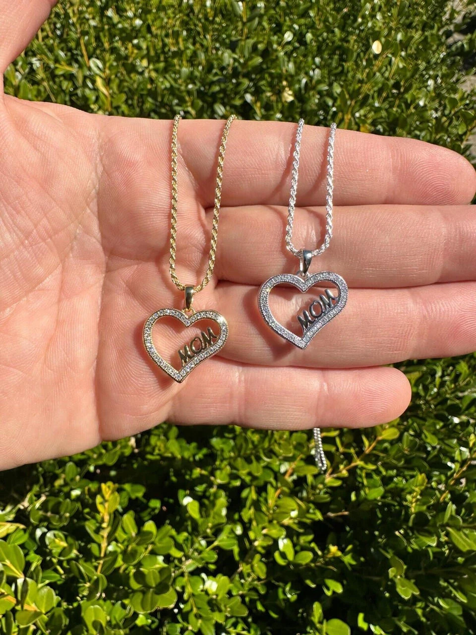 MOISSANITE 925 Silver/Gold Iced Mom Heart Shape Love Mother Day Pendant Necklace 8 MOISSANITE 925 Silver/Gold Iced Mom Heart Shape Love Mother Day Pendant Necklace - Image 6