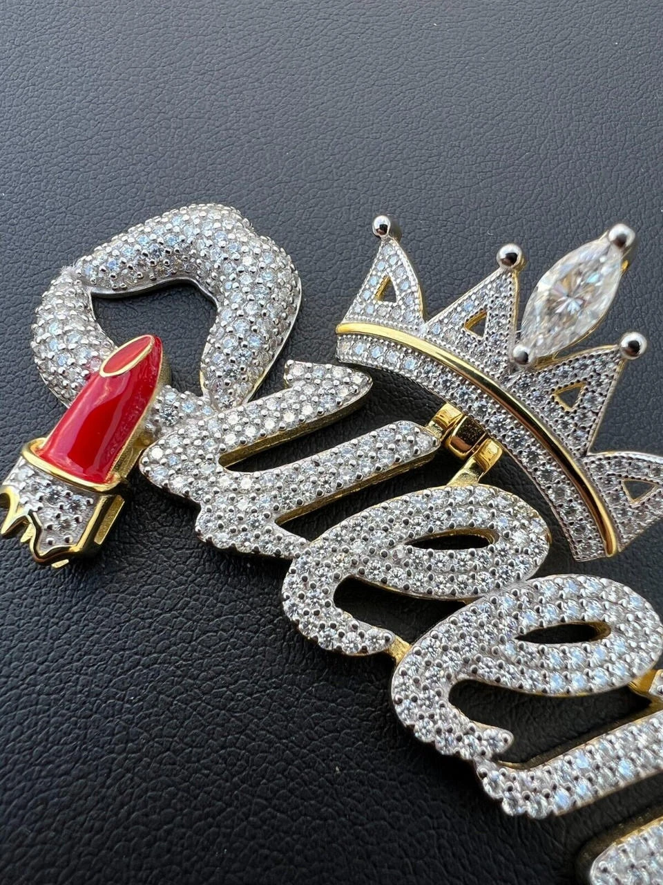 MOISSANITE 925 Silver/Gold/Rose Iced Queen W. Crown & Lipstick Pendant Necklace 17 MOISSANITE 925 Silver/Gold/Rose Iced Queen W. Crown & Lipstick Pendant Necklace - Image 15