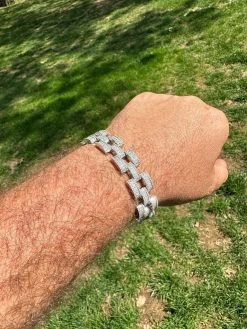 MOISSANITE Baguette 14mm Mens Iced Panther Link Presidential Bracelet Hip Hop 40 MOISSANITE Baguette 14mm Mens Iced Panther Link Presidential Bracelet Hip Hop -Harlem Bling Shop harlembling moissanite baguette 14mm mens iced panther link presidential bracelet hip hop 08765.1682454537