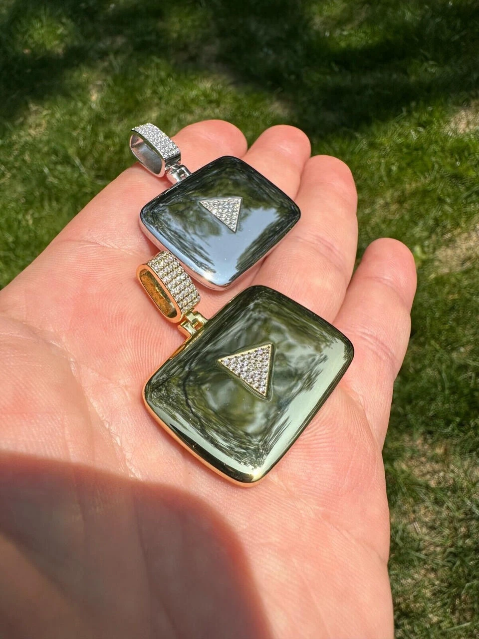 MOISSANITE Iced Youtube Play Button Pendant Real 925 Silver/Gold Plated Necklace 4 MOISSANITE Iced Youtube Play Button Pendant Real 925 Silver/Gold Plated Necklace - Image 2