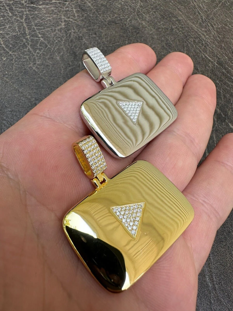 MOISSANITE Iced Youtube Play Button Pendant Real 925 Silver/Gold Plated Necklace 19 MOISSANITE Iced Youtube Play Button Pendant Real 925 Silver/Gold Plated Necklace - Image 17