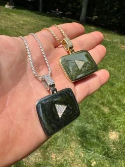 MOISSANITE Iced Youtube Play Button Pendant Real 925 Silver/Gold Plated Necklace 28 MOISSANITE Iced Youtube Play Button Pendant Real 925 Silver/Gold Plated Necklace -Harlem Bling Shop harlembling moissanite iced youtube play button pendant real 925 silvergold plated necklace 81467.1685655786