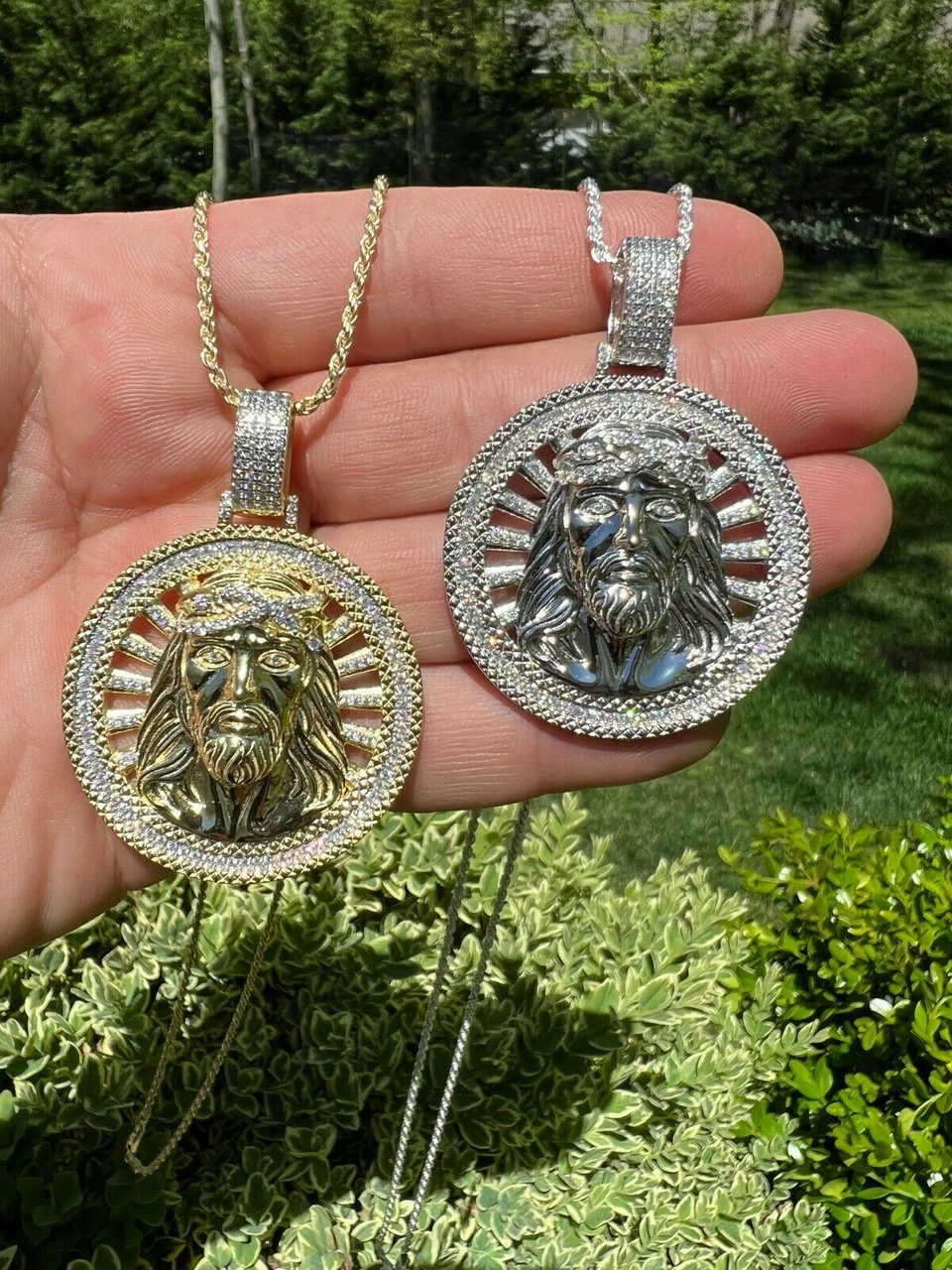 Moissanite Jesus Round Medallion Pendant Necklace Iced Hip Hop Pass Diamond Test 14 Moissanite Jesus Round Medallion Pendant Necklace Iced Hip Hop Pass Diamond Test - Image 12