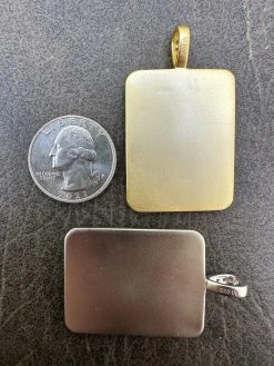 Moissanite Lucky King Of Diamonds 925 Silver/Gold Plated Iced Poker Card Pendant 38 Moissanite Lucky King Of Diamonds 925 Silver/Gold Plated Iced Poker Card Pendant -Harlem Bling Shop harlembling moissanite lucky king of diamonds 925 silvergold plated iced poker card pendant 95536.1683925079