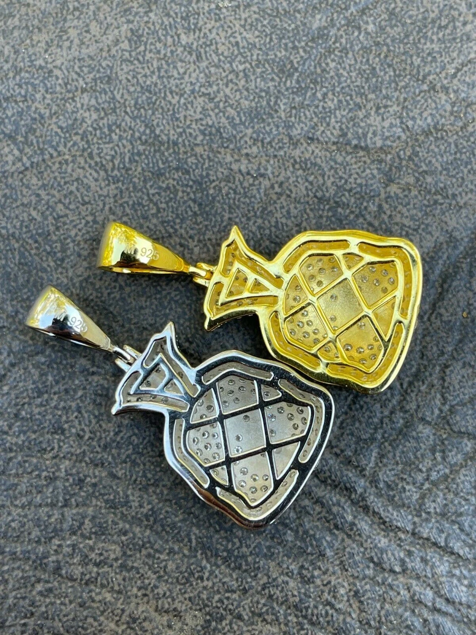 MOISSANITE Real 925 Silver/ Gold Money Bag Dollar Pendant Iced Pass Diamond Test 8 MOISSANITE Real 925 Silver/ Gold Money Bag Dollar Pendant Iced Pass Diamond Test - Image 6