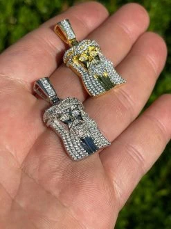 MOISSANITE Real 925 Silver Gold Small Jesus Piece Pendant Iced Pass Diamond Test 16 MOISSANITE Real 925 Silver Gold Small Jesus Piece Pendant Iced Pass Diamond Test -Harlem Bling Shop harlembling moissanite real 925 silver gold small jesus piece pendant iced pass diamond test 10146.1664398985