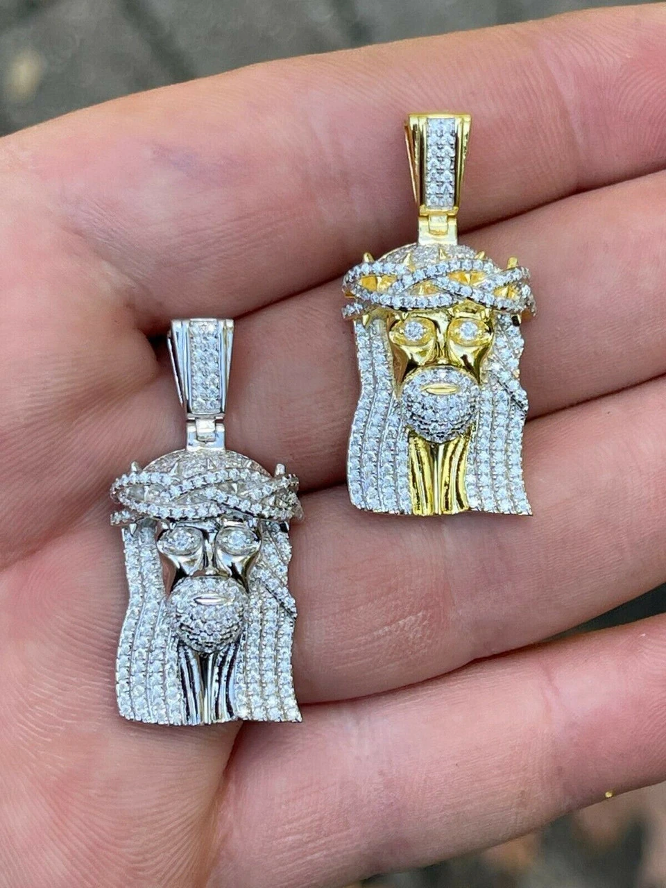 MOISSANITE Real 925 Silver Gold Small Jesus Piece Pendant Iced Pass Diamond Test 4 MOISSANITE Real 925 Silver Gold Small Jesus Piece Pendant Iced Pass Diamond Test - Image 2