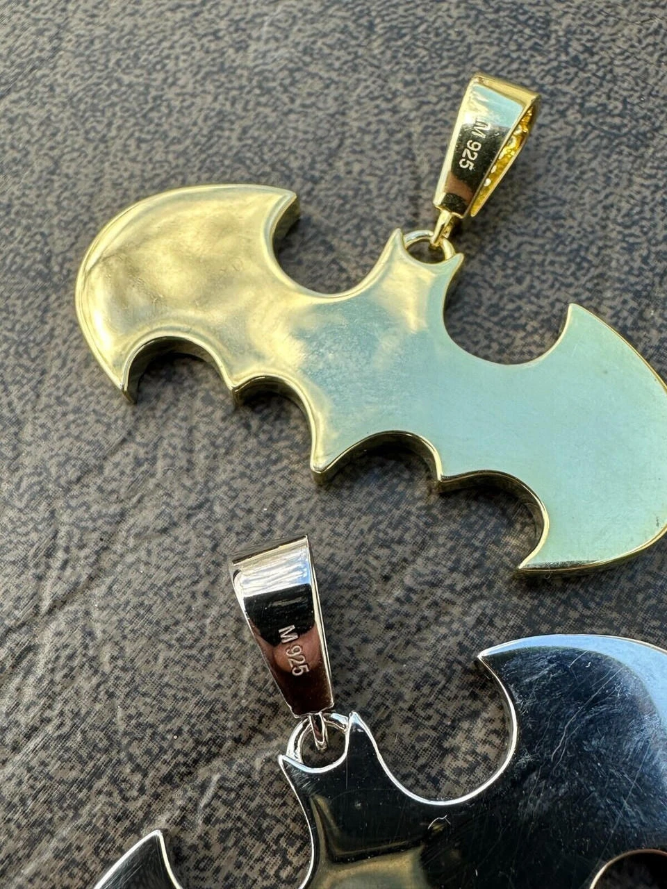 MOISSANITE Real 925 Silver/Gold Plated Iced Batman Superhero Pendant Necklace 10 MOISSANITE Real 925 Silver/Gold Plated Iced Batman Superhero Pendant Necklace - Image 8