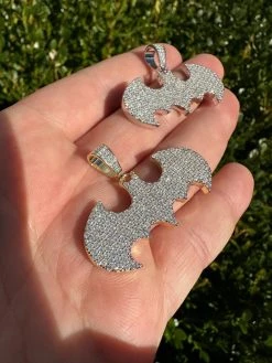 MOISSANITE Real 925 Silver/Gold Plated Iced Batman Superhero Pendant Necklace 37 MOISSANITE Real 925 Silver/Gold Plated Iced Batman Superhero Pendant Necklace -Harlem Bling Shop harlembling moissanite real 925 silvergold plated iced batman superhero pendant necklace 37616.1677436573