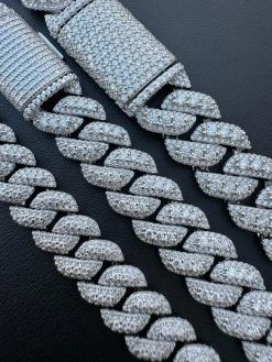 MOISSANITE Real Miami Cuban Link Chain Iced Hip Hop 925 Silver Necklace 16"-30" 30 MOISSANITE Real Miami Cuban Link Chain Iced Hip Hop 925 Silver Necklace 16"-30" -Harlem Bling Shop harlembling moissanite real miami cuban link chain iced hip hop 925 silver necklace 16 30 10445.1702962279