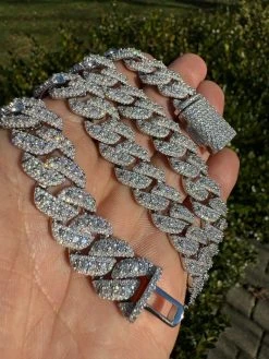MOISSANITE Real Miami Cuban Link Chain Iced Hip Hop 925 Silver Necklace 16"-30" 40 MOISSANITE Real Miami Cuban Link Chain Iced Hip Hop 925 Silver Necklace 16"-30" -Harlem Bling Shop harlembling moissanite real miami cuban link chain iced hip hop 925 silver necklace 16 30 76207.1702962255