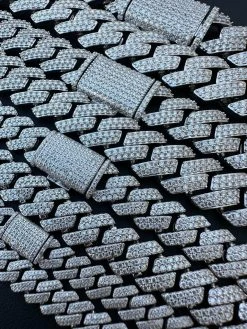MOISSANITE Real Miami Cuban Link Prong Chain Iced Hip Hop 925 Silver Necklace 37 MOISSANITE Real Miami Cuban Link Prong Chain Iced Hip Hop 925 Silver Necklace -Harlem Bling Shop harlembling moissanite real miami cuban link prong chain iced hip hop 925 silver necklace 88423.1678474859
