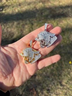 MOISSANITE Real Silver / Gold Panther Puma Cougar Necklace Pass Diamond Test 23 MOISSANITE Real Silver / Gold Panther Puma Cougar Necklace Pass Diamond Test -Harlem Bling Shop harlembling moissanite real silver gold panther puma cougar necklace pass diamond test 05625.1674149359